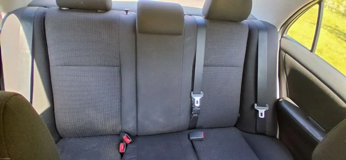 2005 Toyota Corolla - Image 3