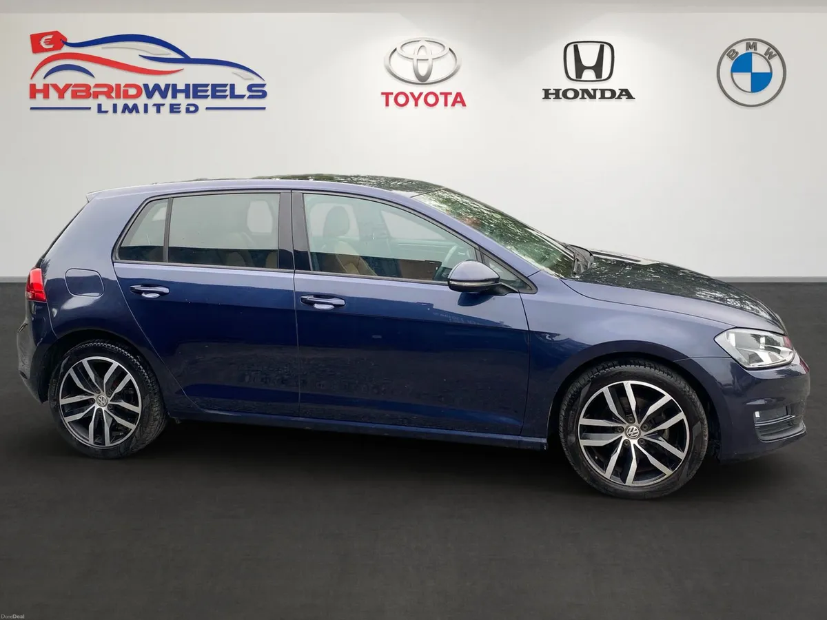 Volkswagen Golf 2016 Low Mileage - Image 5