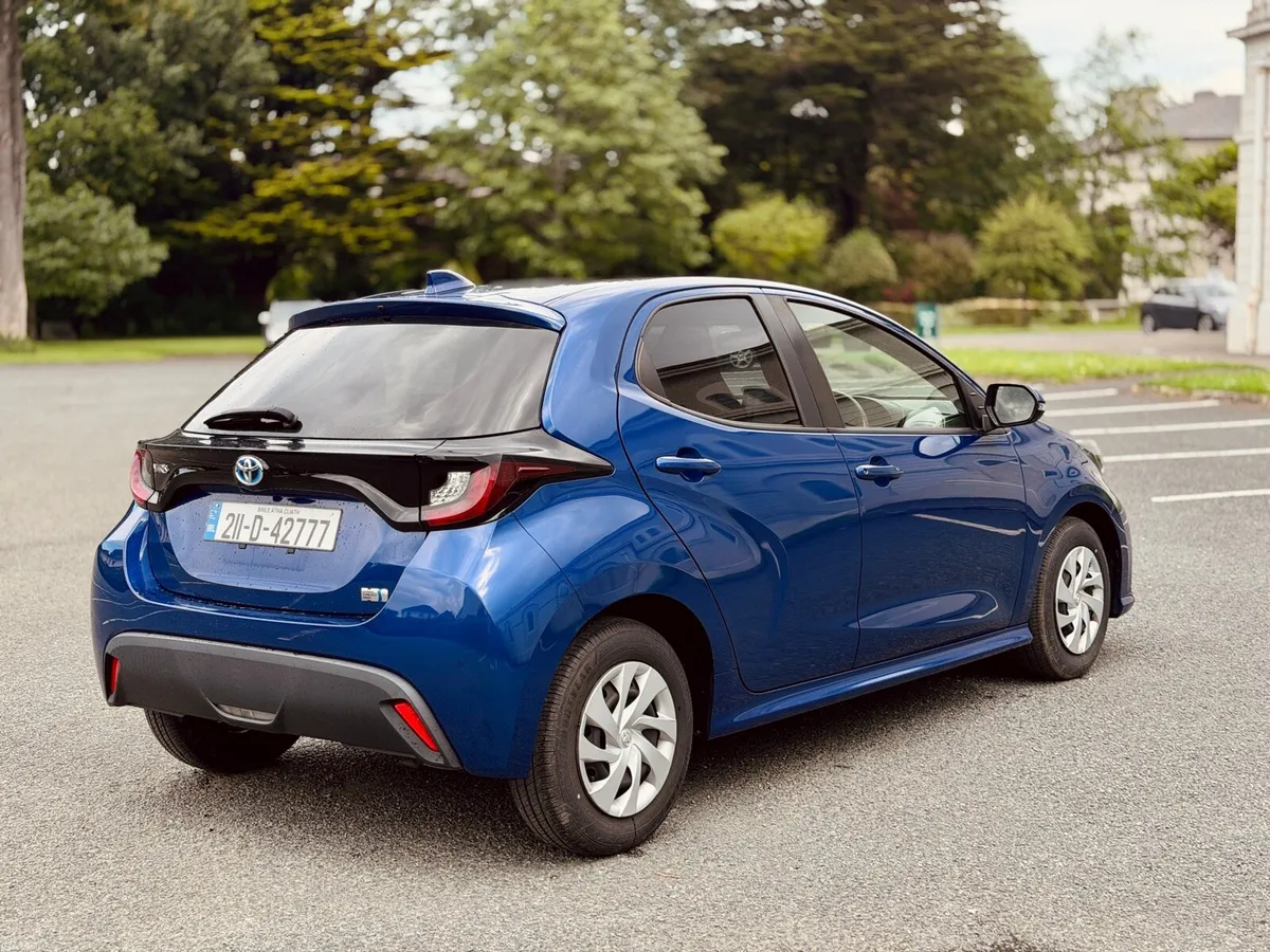 2021 TOYOTA YARIS • HYBRID • NEW NCT • - Image 3