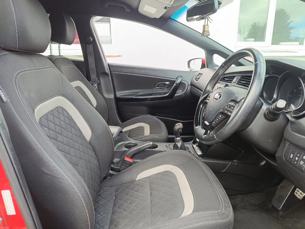 Kia Ceed 2018 GT LINE - Image 6