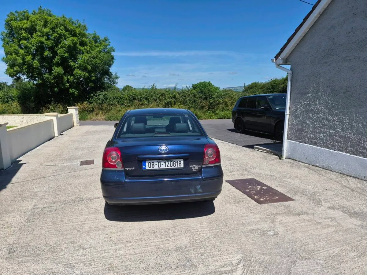 Car - Image 3