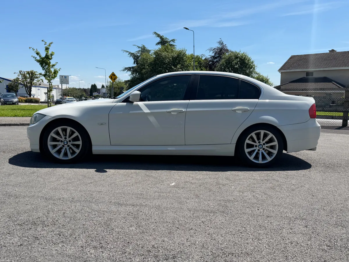 BMW 3-Series 2012 330d automatic new NCT - Image 4