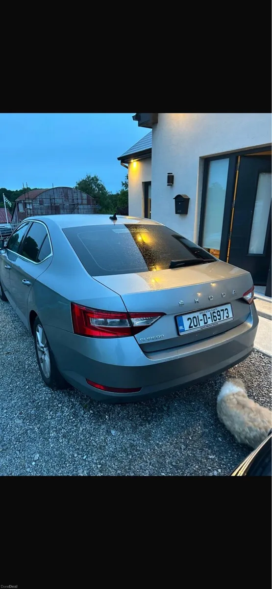 2020 skoda superb - Image 4
