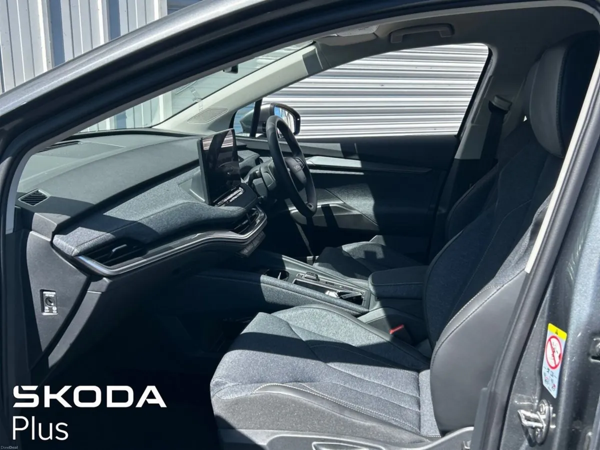 Skoda Elroq 85 ***DEMONSTRATION MODEL WITH DELIVER - Image 4
