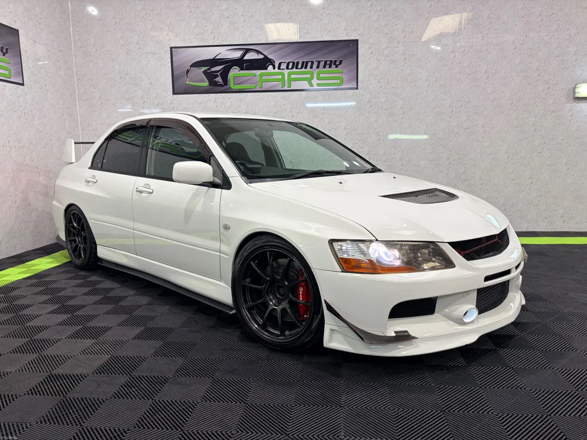 2005 Mitsubishi Lancer Evolution 9//FRESH IMPORT - Image 1