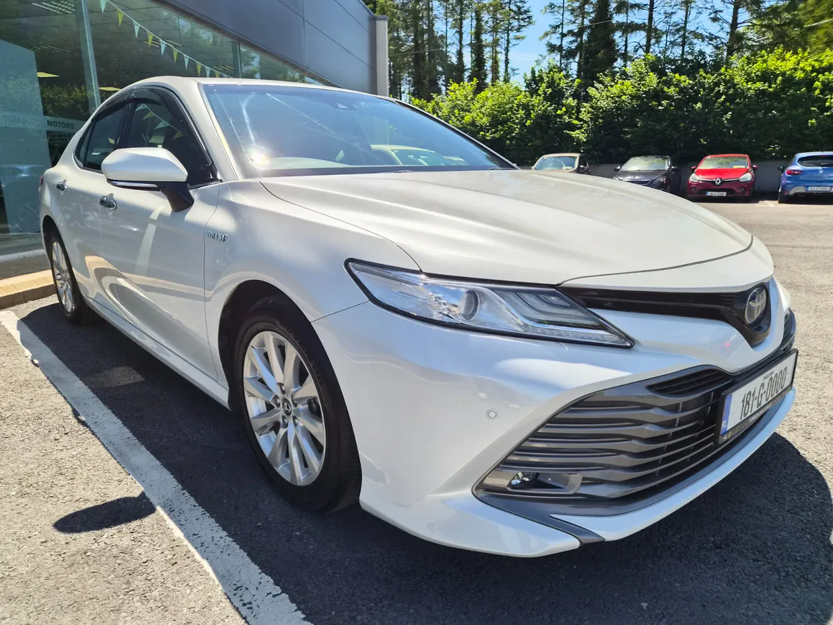 Toyota Camry 2018 2.5L Petrol Hybrid Auto - Image 2