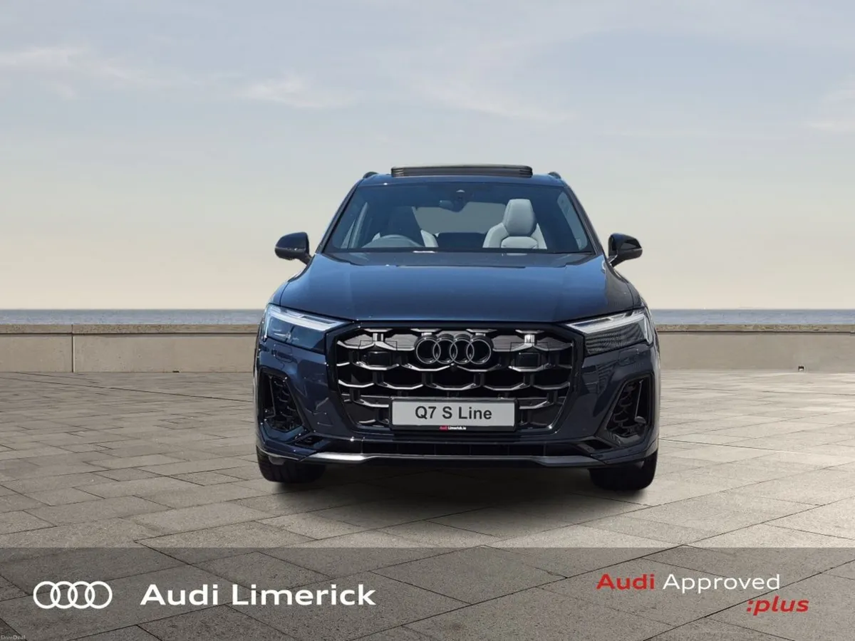 Audi Q7 55 TFSIE Q S LINE + VORSPRUNG PACKAGE! - Image 3