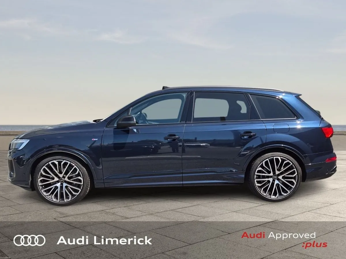 Audi Q7 Q7 55 TFSIE Q S LINE from €364 per week - Image 4