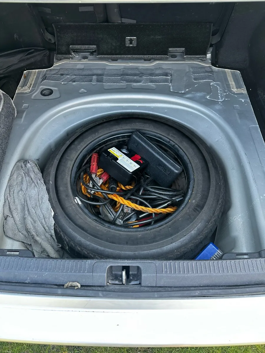 Toyota Camry Hybrid - 2018 June 28th - Image 2