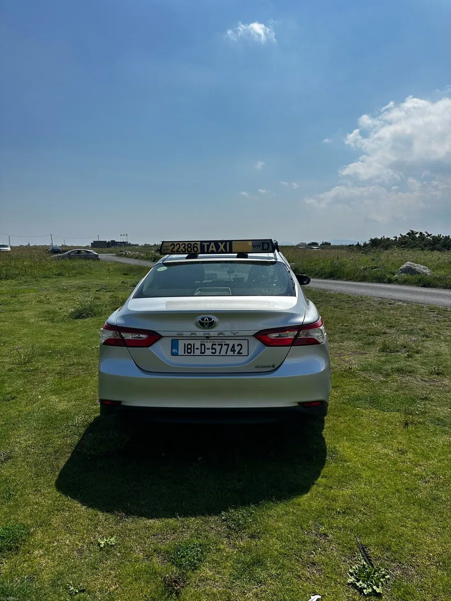 Toyota Camry Hybrid - 2018 June 28th - Image 4