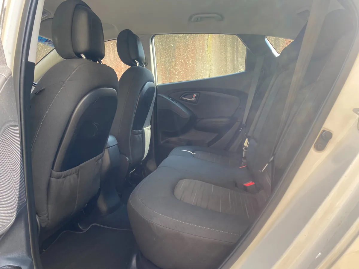 Hyundai ix35 2014//HIGH SPEC//FINANCE AVAILABLE - Image 5