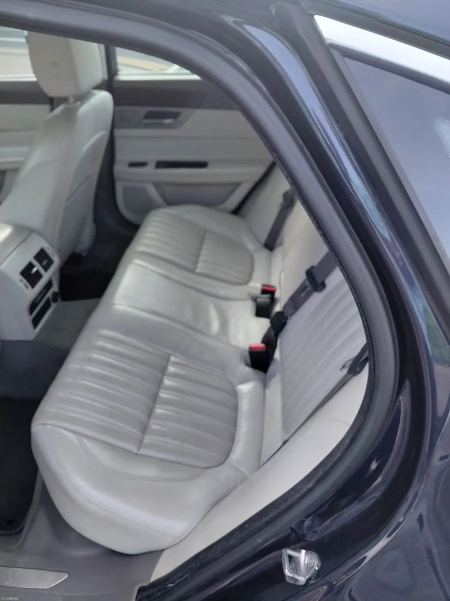 Jaguar XF 2016 - Image 3