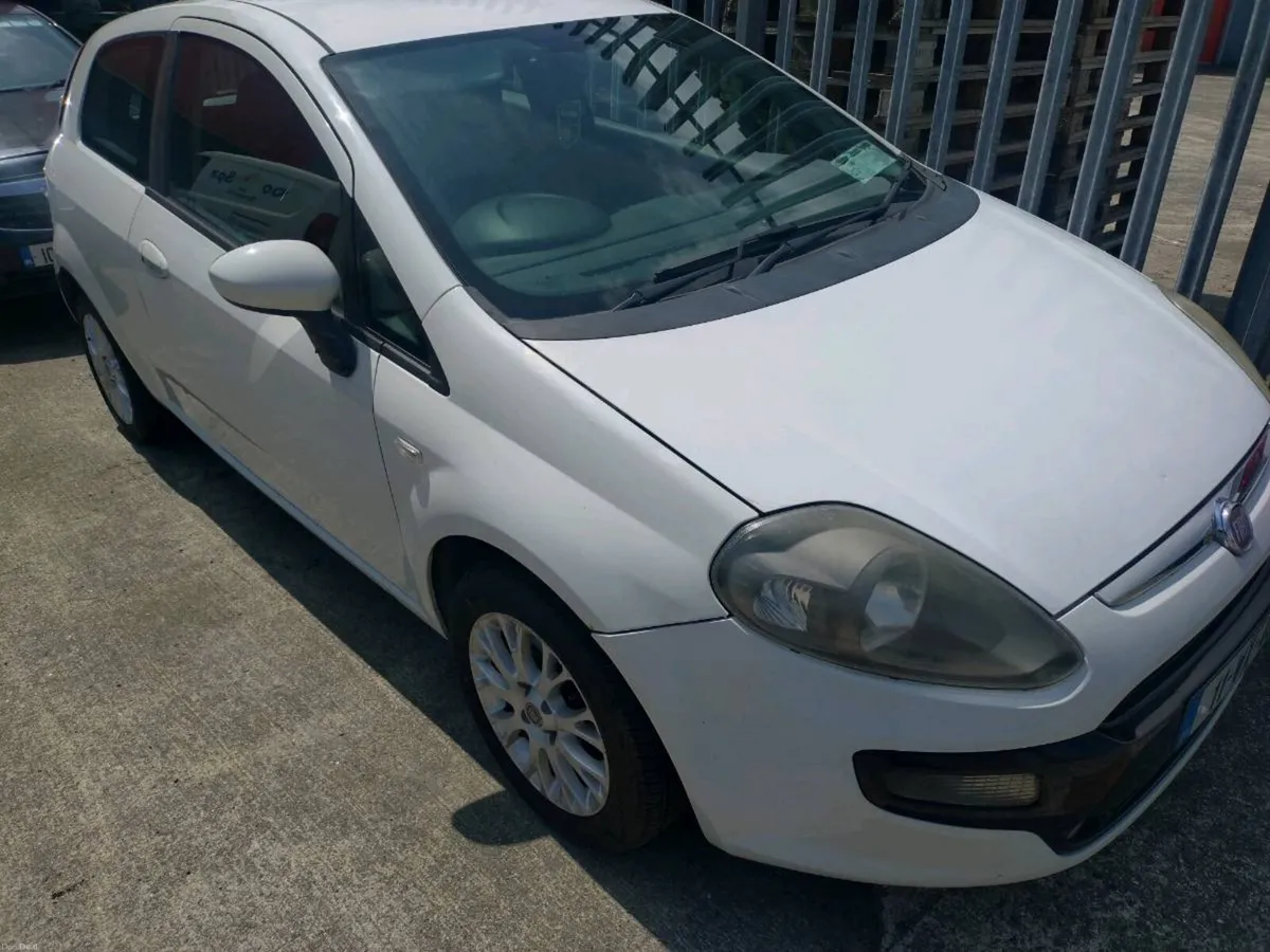 2011 Fiat Punto Evo 1.2 petrol - Image 1