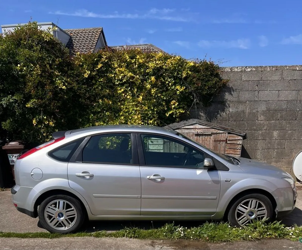 2007 Ford Focus - Image 3
