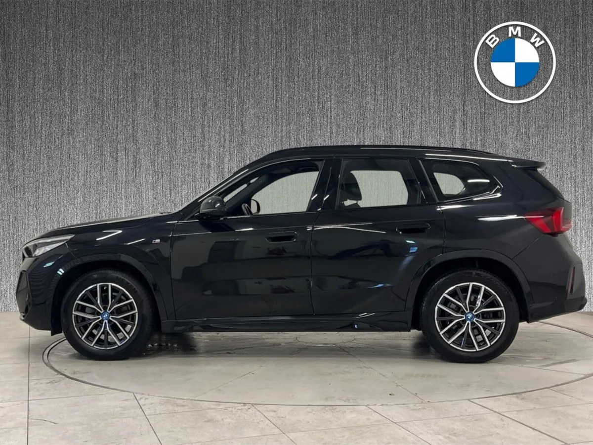 BMW iX1 iX1 eDrive20 M Sport - Image 4