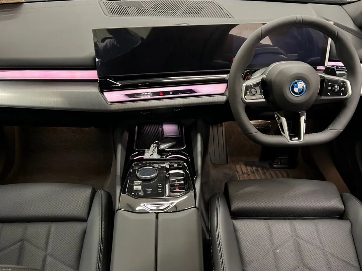 BMW 5-Series 530e M Sport Saloon IMMEDIATE DELIVER - Image 4