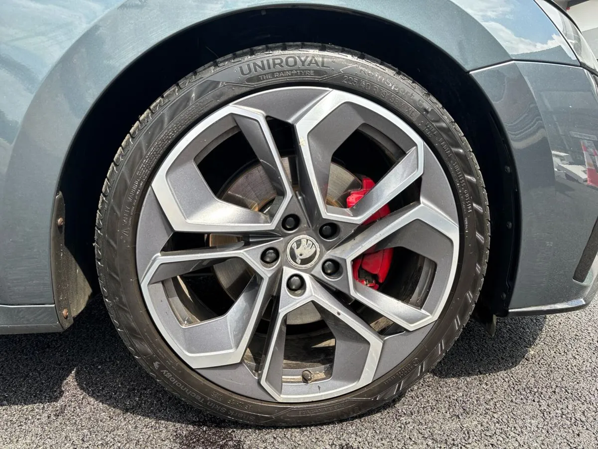 Skoda Octavia OCTAVIA RS 2.0TDI 200HP DSG - Image 5