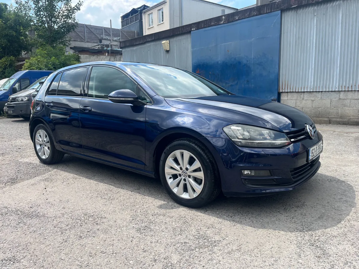 Volkswagen Golf 2015, COMFORTLINE, AUTOMATIC - Image 1