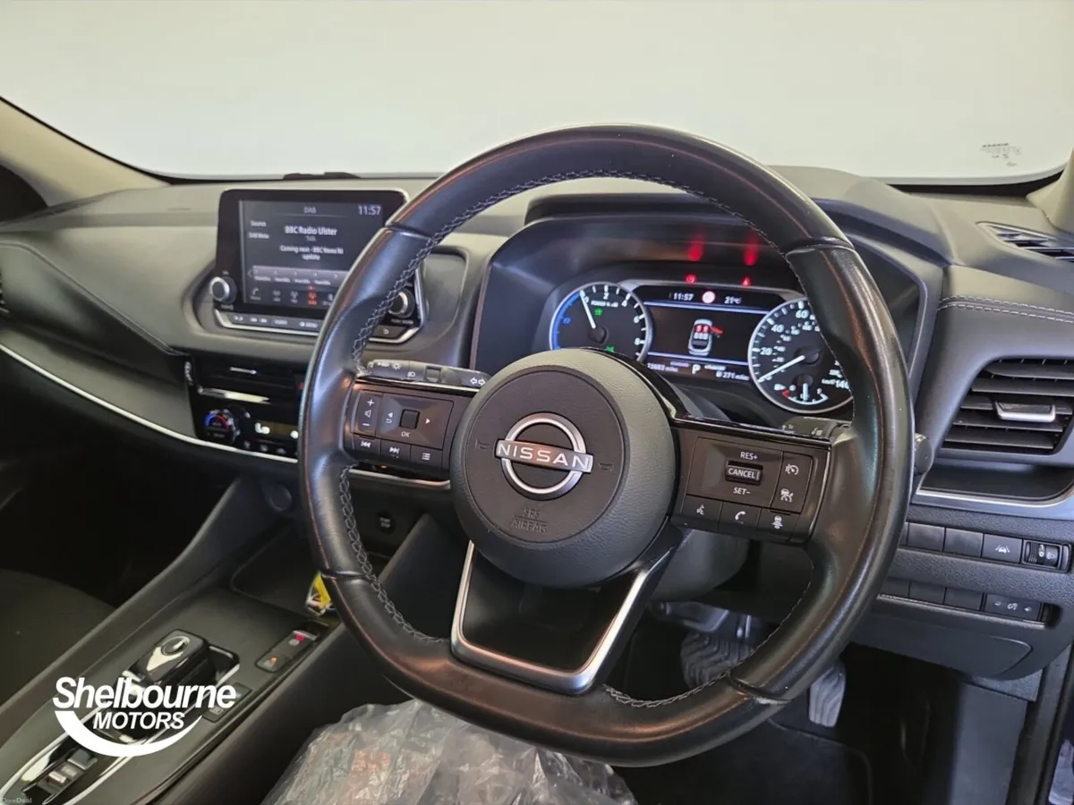Nissan Qashqai Hatchback Acenta Premium - Image 4