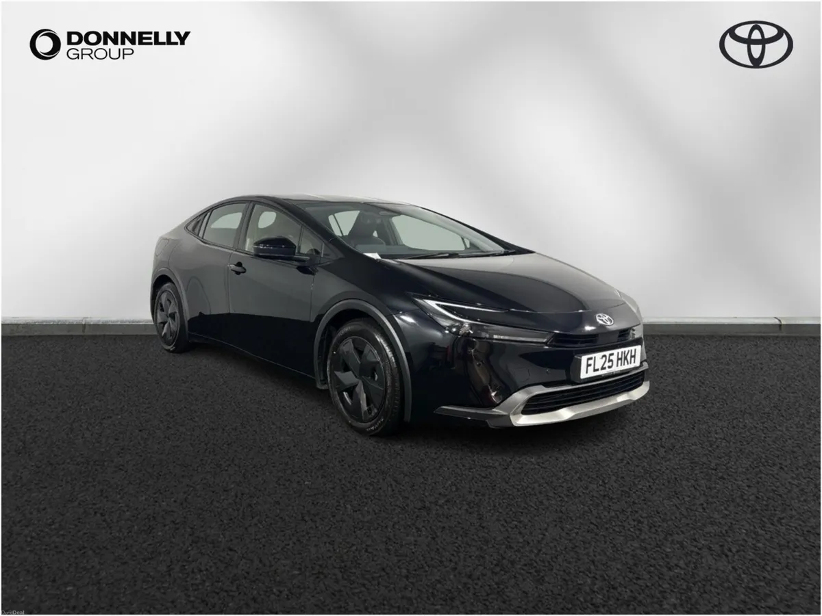 Toyota Prius Hatchback Design - Image 1