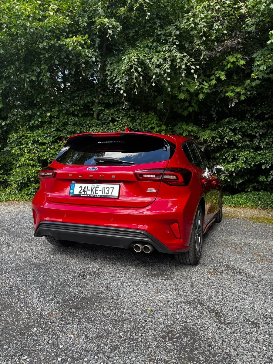 Ford Focus ST Line 1.5 Automatic - Image 3