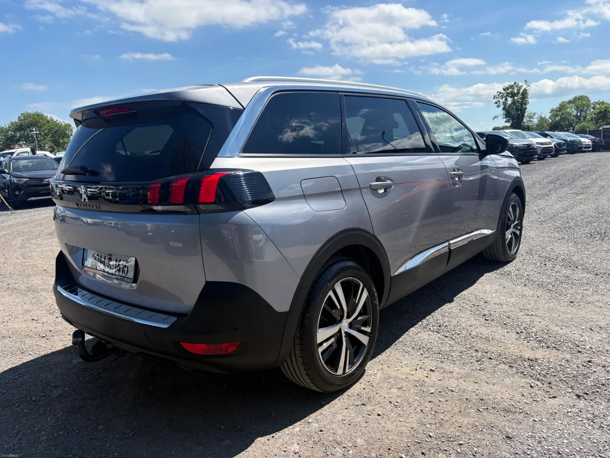 Peugeot 5008 - Image 5