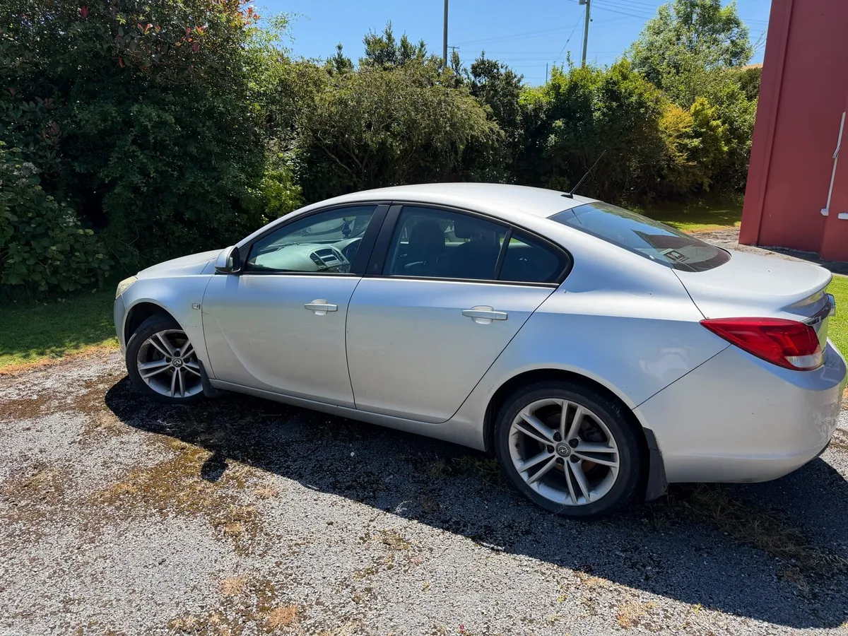 Car - Image 2
