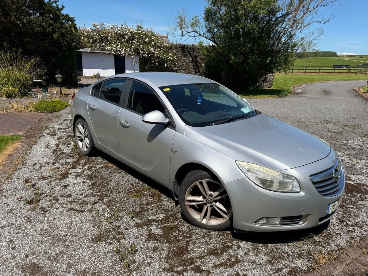 Car - Image 3