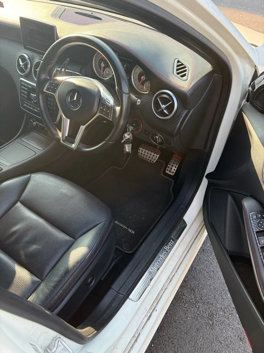 Car - Image 3
