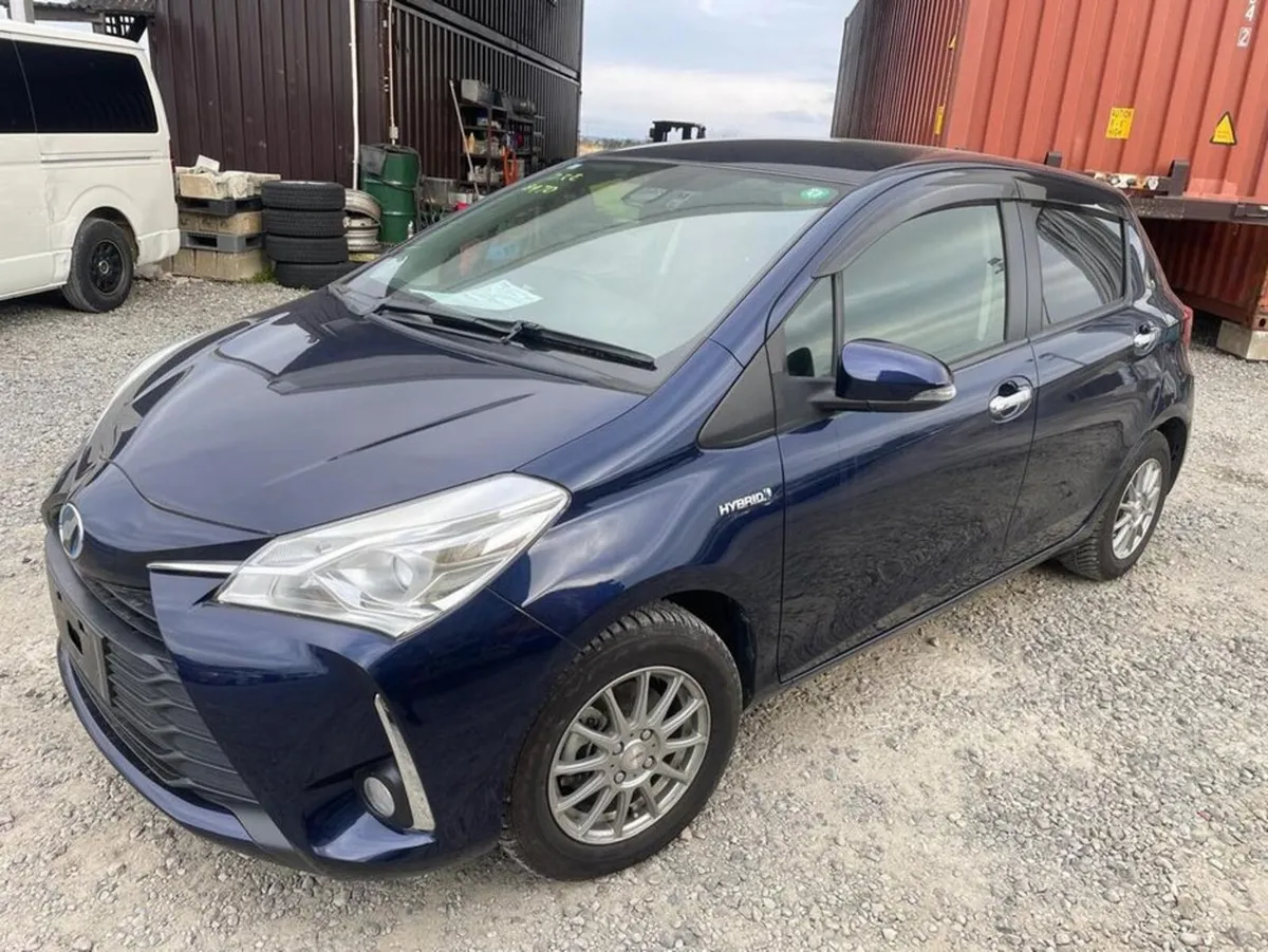 Toyota Yaris 172 F Safety Edition - Image 4