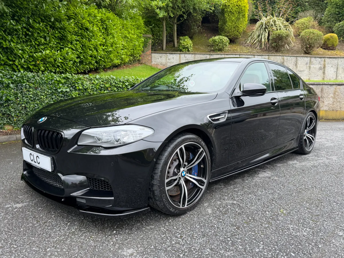 2013 BMW M5 DCT 4.4 V8 - Image 1