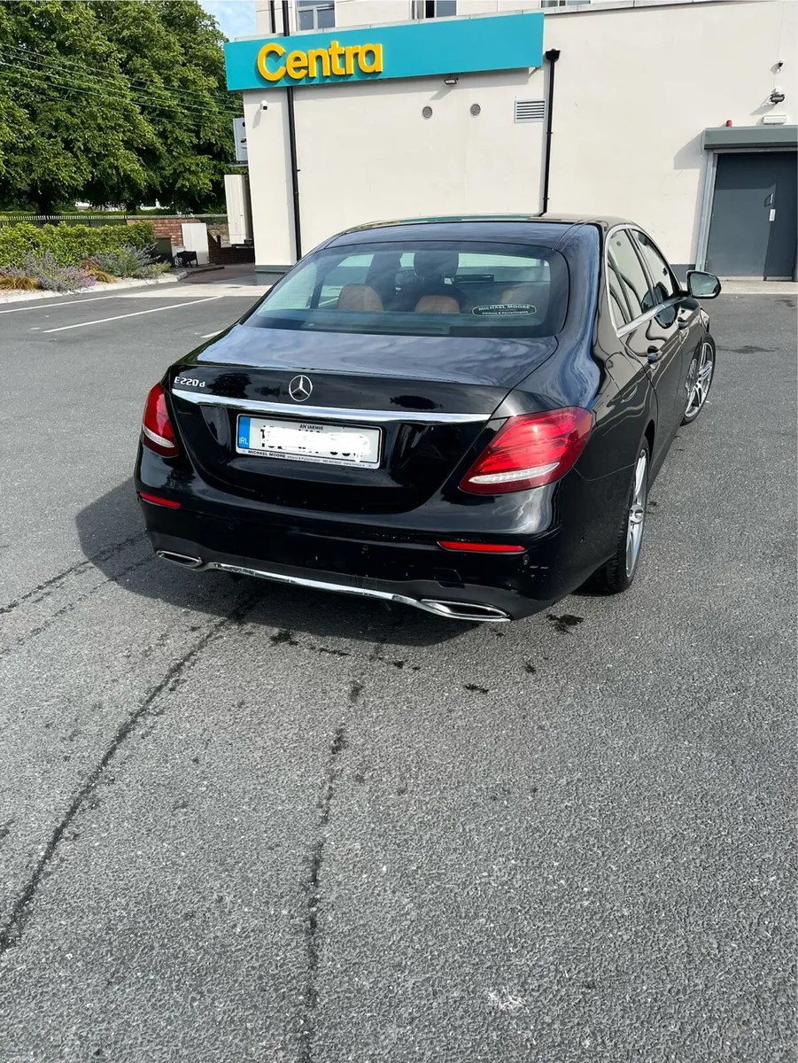Car - Image 1