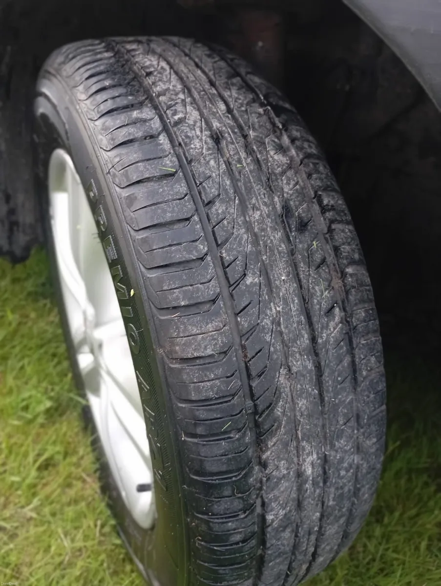 Nissan Qashqai 2011 - Image 6