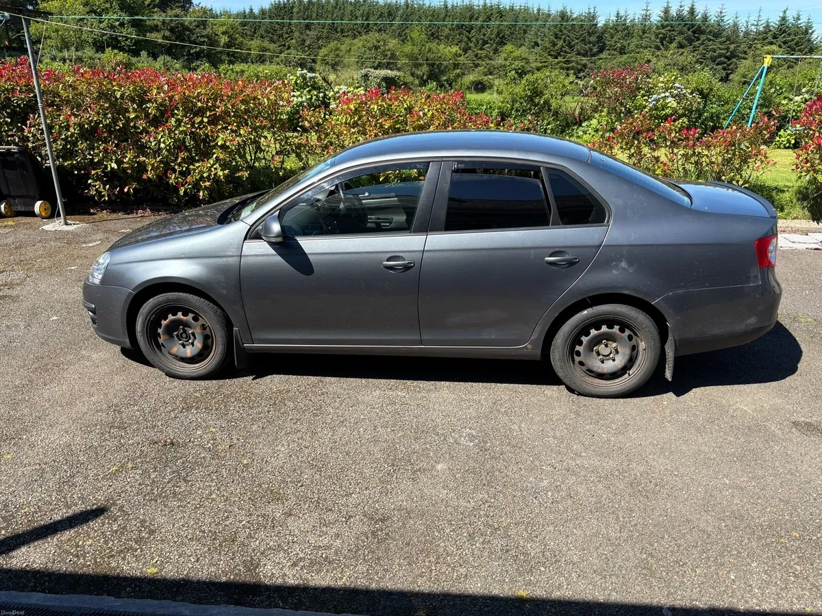 Volkswagen Jetta - Image 3