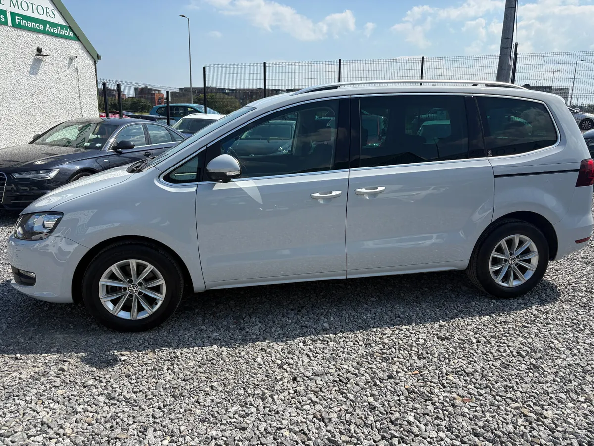 VW TOURAN 1.4 TSI AUTO COMFORTLINE - Image 3