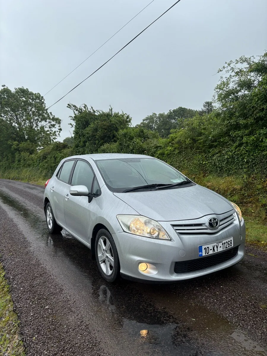 Toyota auris 2010  (fresh nct ) - Image 2