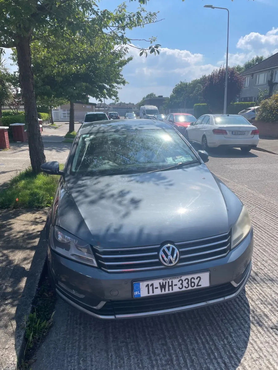 Volkswagen Passat 2011 - Image 1