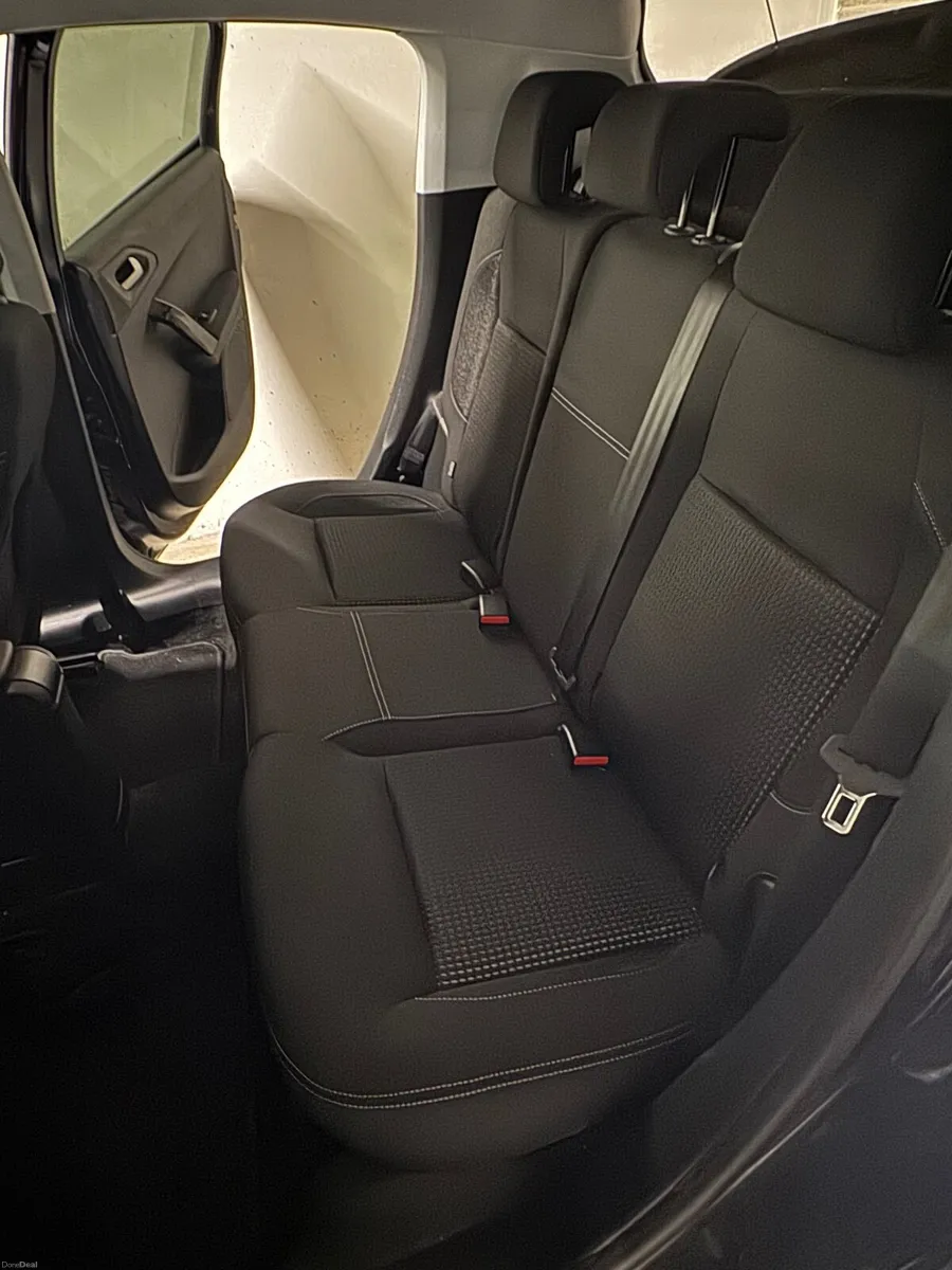 Peugeot 208 2019 - Image 2