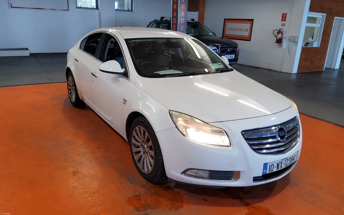 Vauxhall Insignia 2010 - Image 1