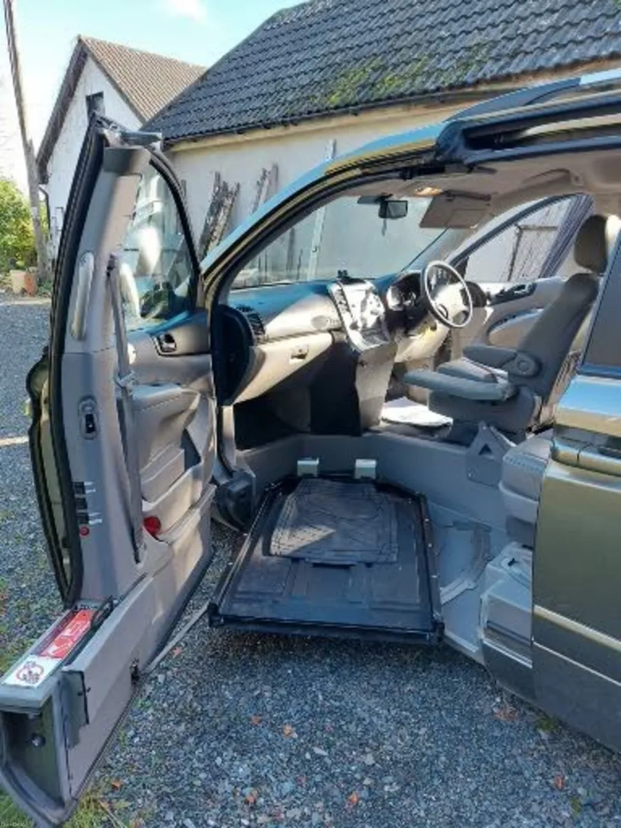 2009 Kia Sedona auto 7 seater WAV - Image 6