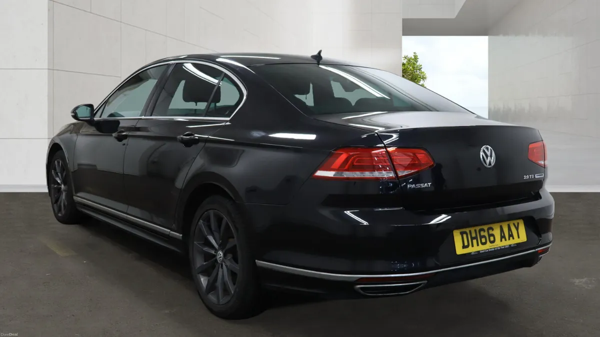 Volkswagen Passat 2.0 R LINE - FINANCE AVAILABLE - Image 3