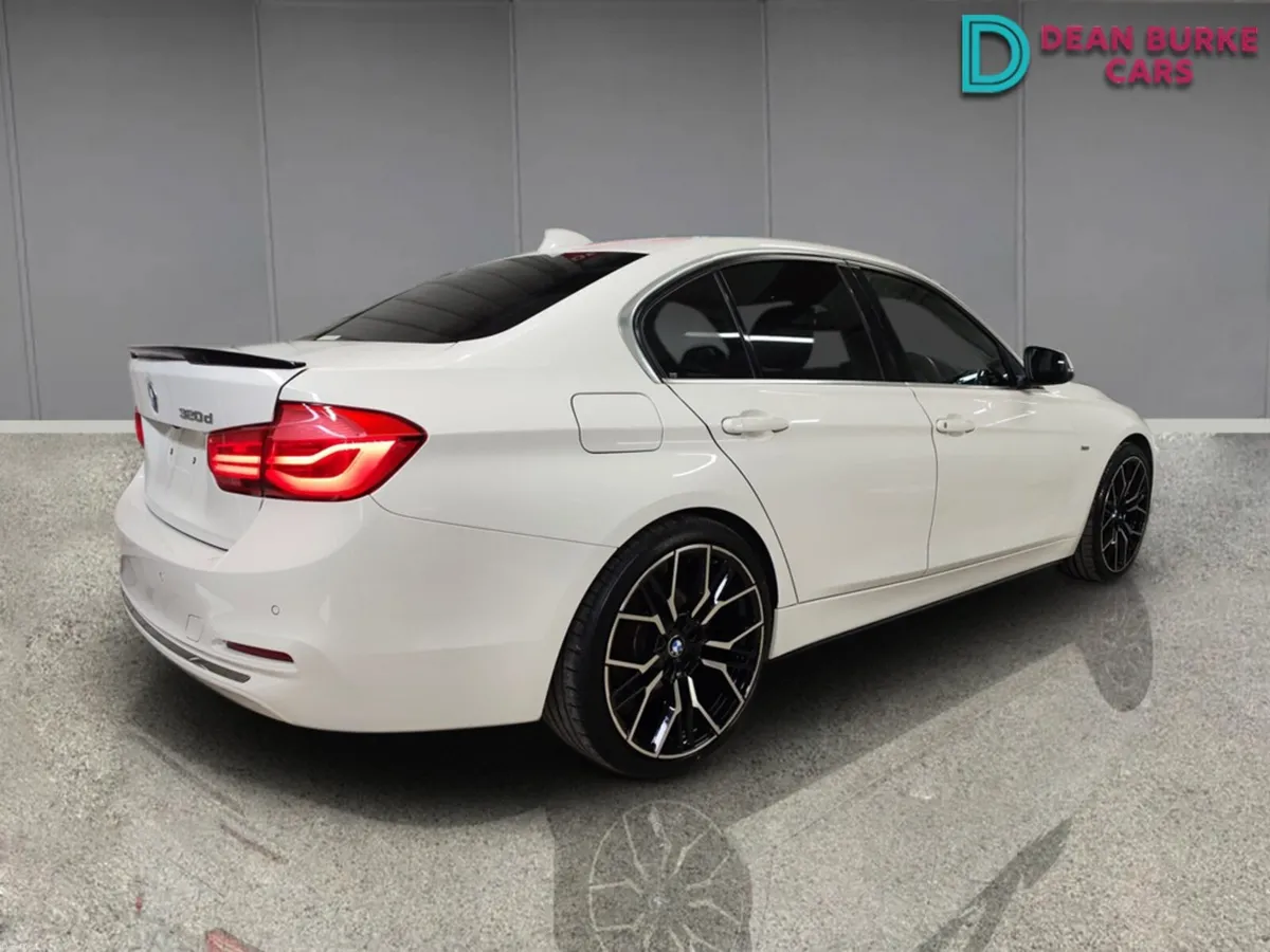 BMW 3-Series 2017 - Image 6