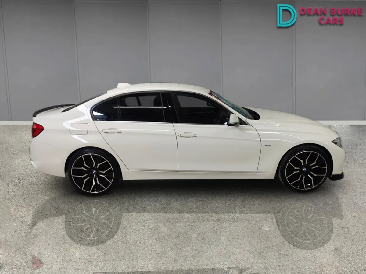 BMW 3-Series 2017 - Image 5
