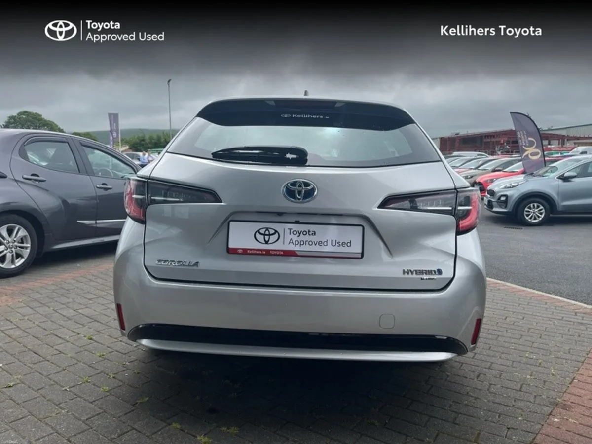 Toyota Corolla COROLLA HYB 1.8 LUNA TS - Image 4