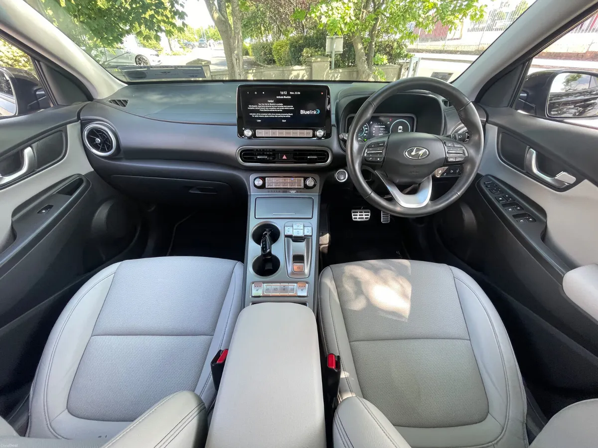 PREMIUM SE-64KWH-LEATHER-APPLE PLAY-120TAX - Image 3