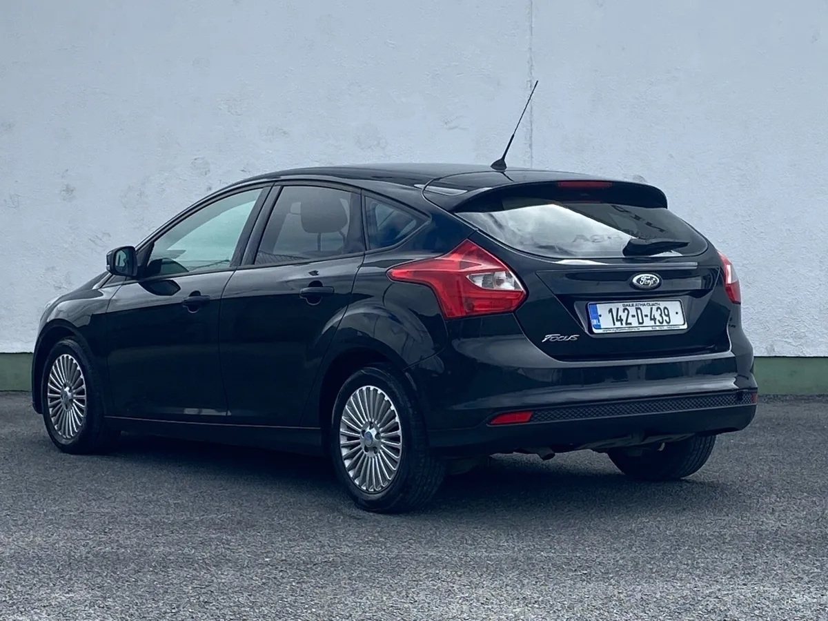 Ford Focus 1.6D 2014 FSH Low mileage - Image 3