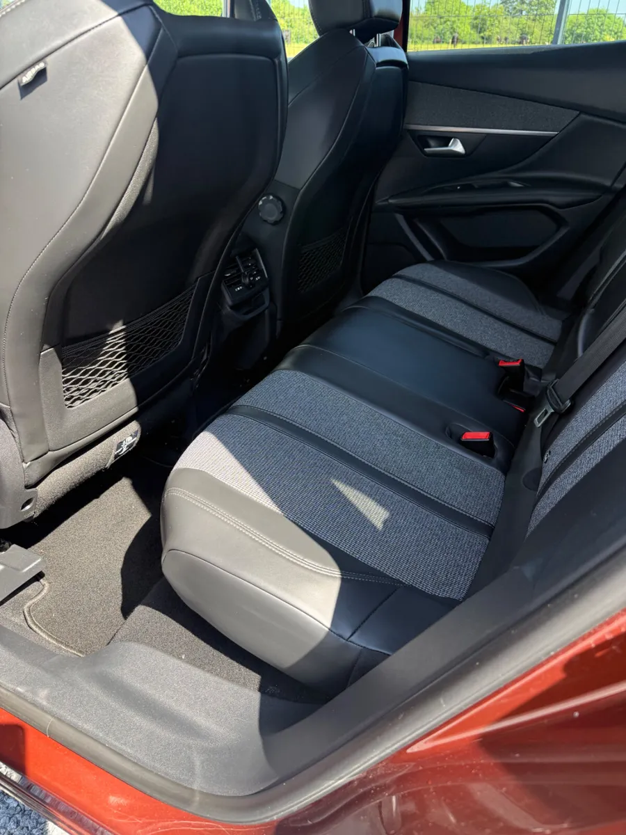 2017 Peugeot 3008 1.6 Diesel - Image 6