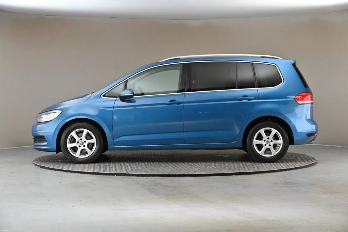 Volkswagen Touran 1.4 TSI DSG COMFORTLINE **REVERS - Image 5