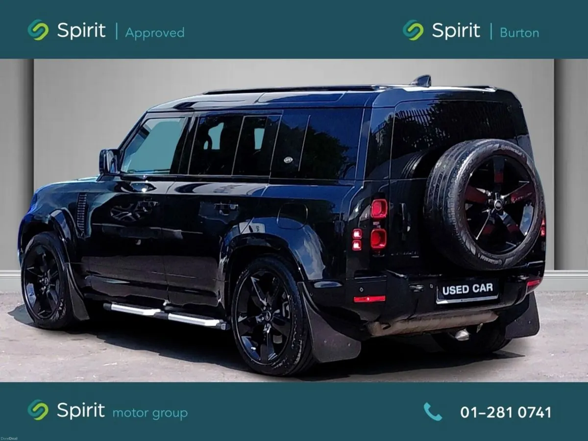 Land Rover Defender X-DYNAMIC HSE Sun Roof - Image 2