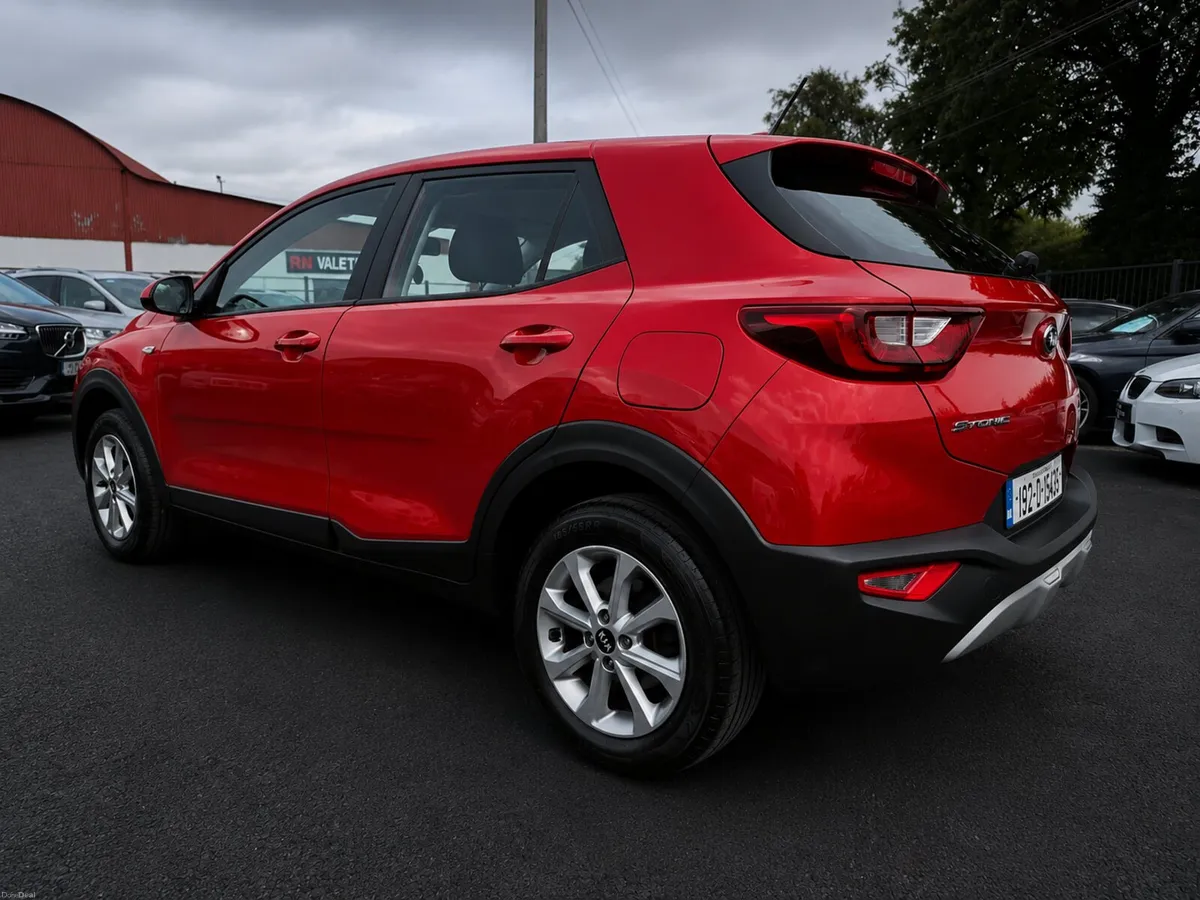 192 Kia Stonic 1.2 Petrol K1 LOW KMS V Clean - Image 3